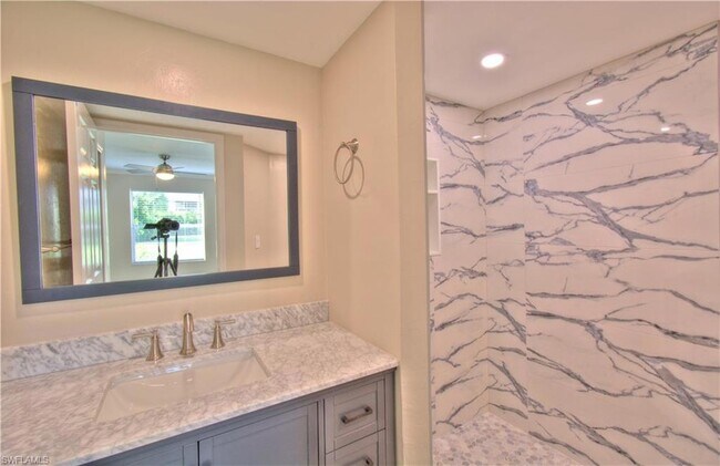 Building Photo - 776 Landover Cir