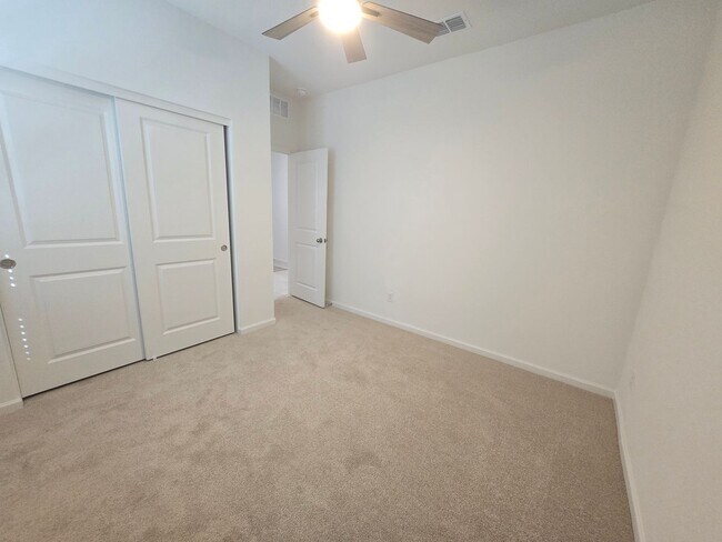 Building Photo - New Build 4 bed/3 Bath Home