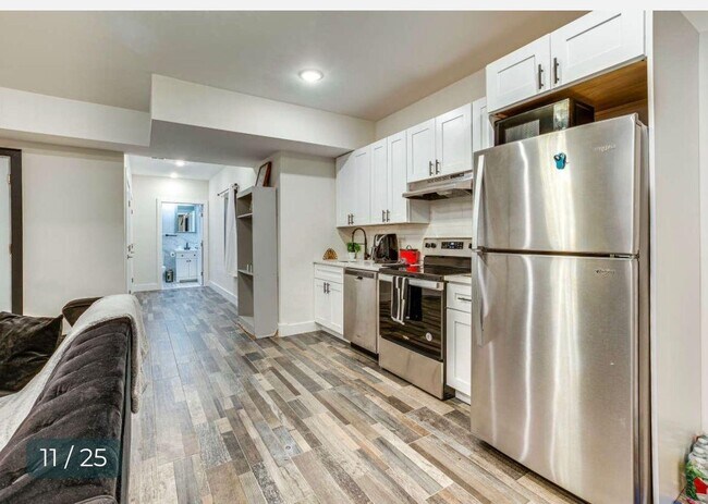 Building Photo - 65 Corbin Ave