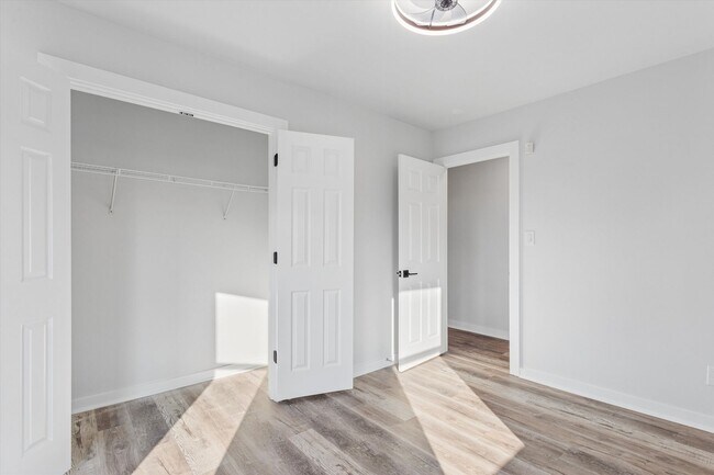 Building Photo - 635 26th St