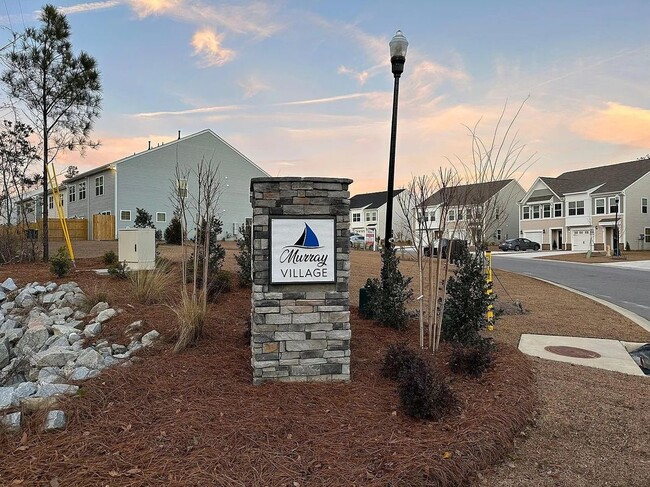 Primary Photo - 548 Kingfisher Ct