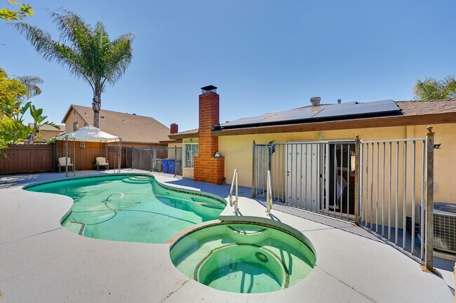 Building Photo - 719 Mahogany Dr