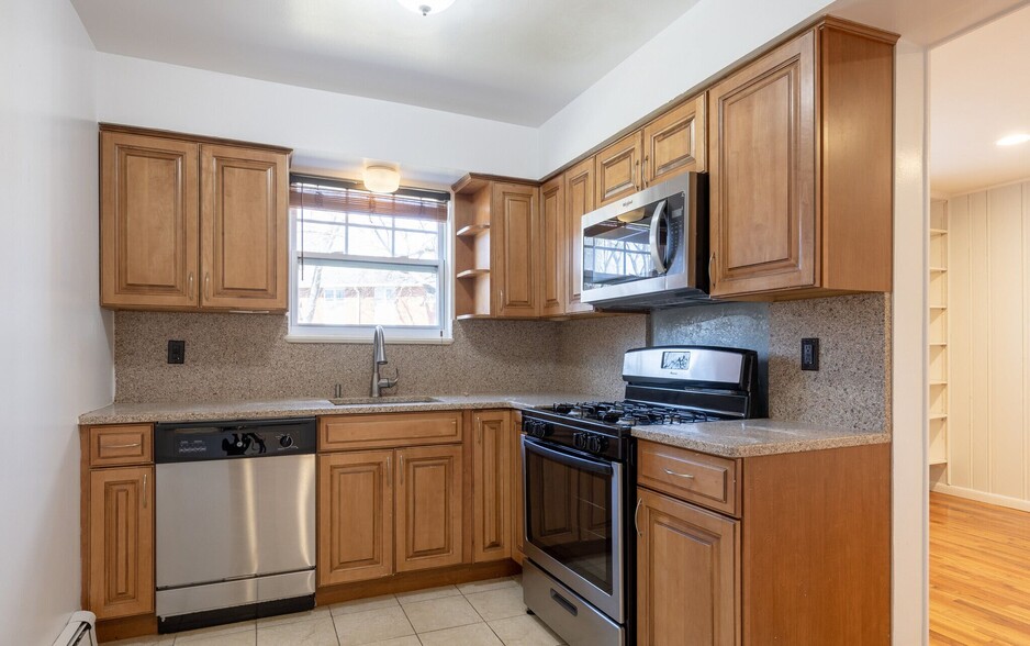 Kitchen-Classic - Partridge Run Apartments