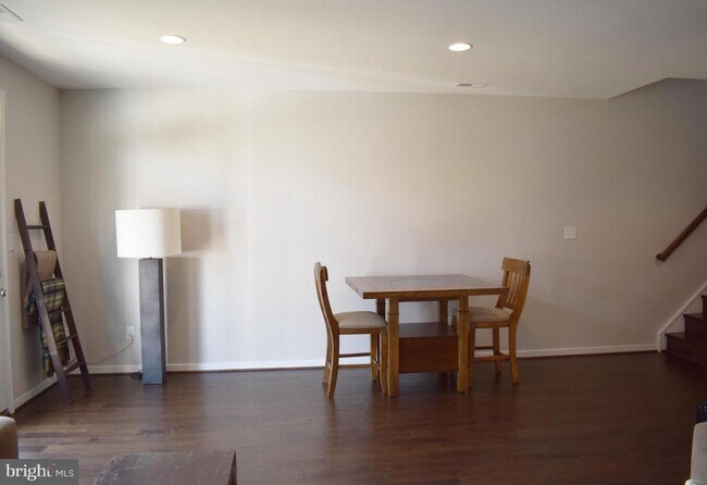 Building Photo - 11443 Hayloft Ln