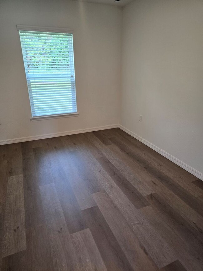 Building Photo - Brand New Home!