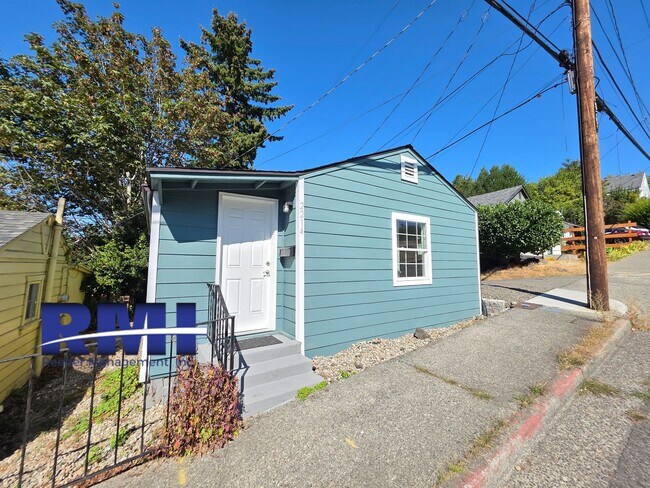 Building Photo - 2214 15th St