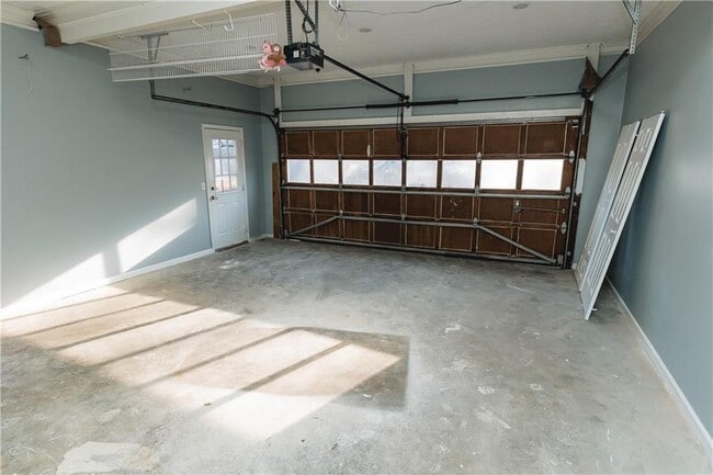 Building Photo - 525 Rams Way