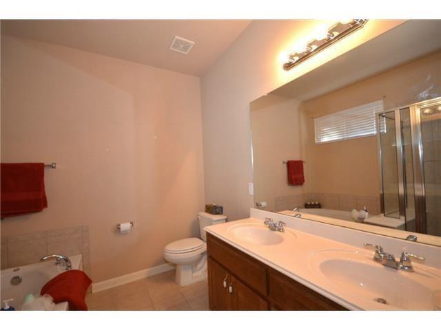 Building Photo - 2411 Stagecoach Bend