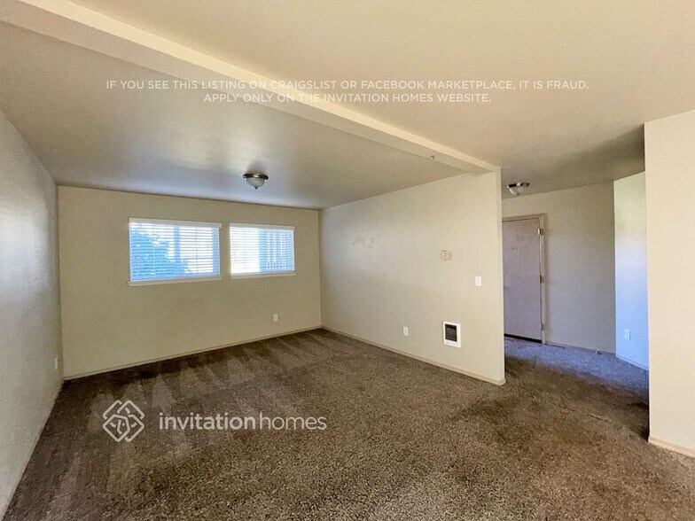 Building Photo - 20514 La Paloma Dr E
