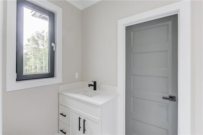 Building Photo - 37 Deer Cyn Dr