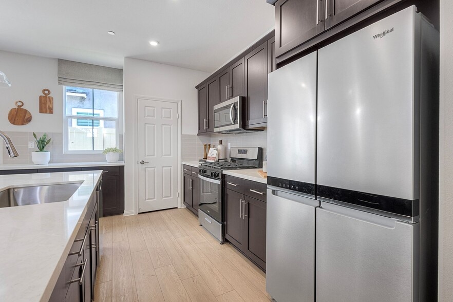 Building Photo - 26546 Bonneau Ln