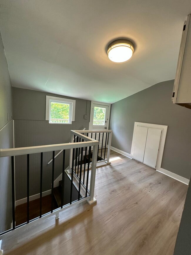 Building Photo - 15119 Northville Rd