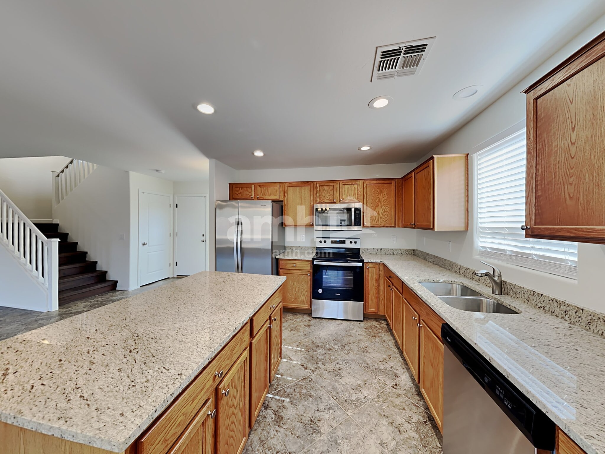 Building Photo - 3910 E Hematite Ln