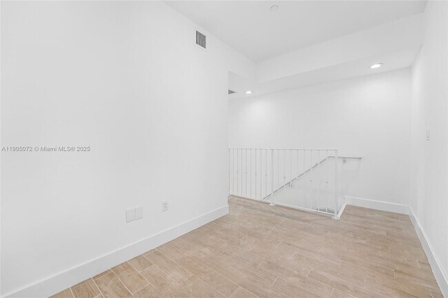 Building Photo - 1519 Pennsylvania Ave