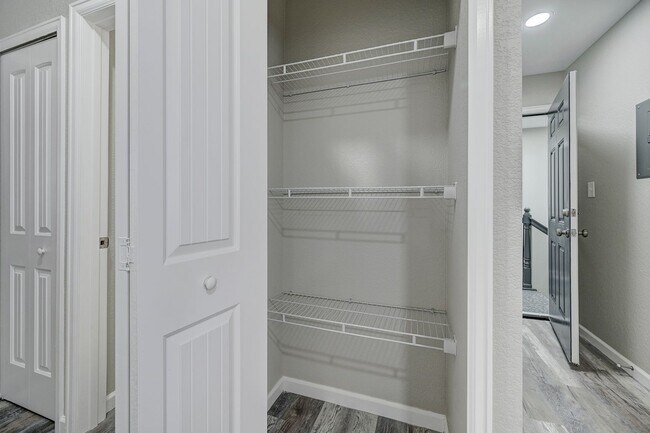 Building Photo - 1495 Manitou Blvd