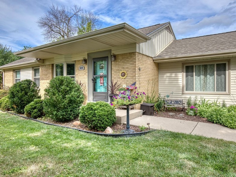 Building Photo - 4454 N 107th St