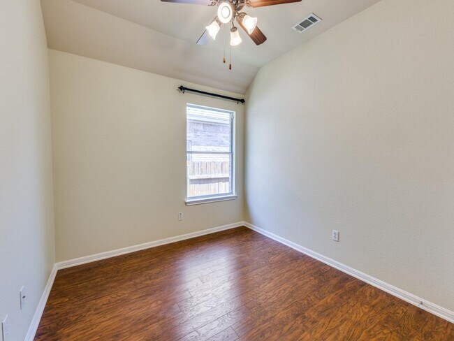 Building Photo - 13008 Kenswick Dr