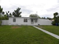 Building Photo - 9860 SW 48th St