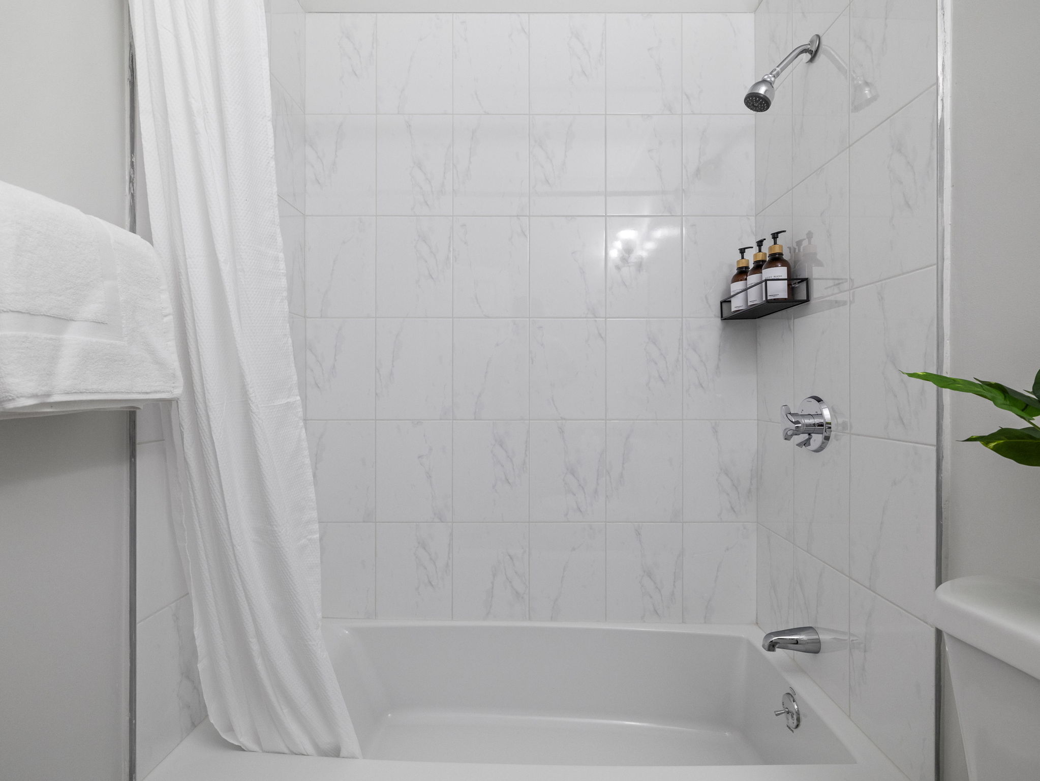 Building Photo - 110 Glen St