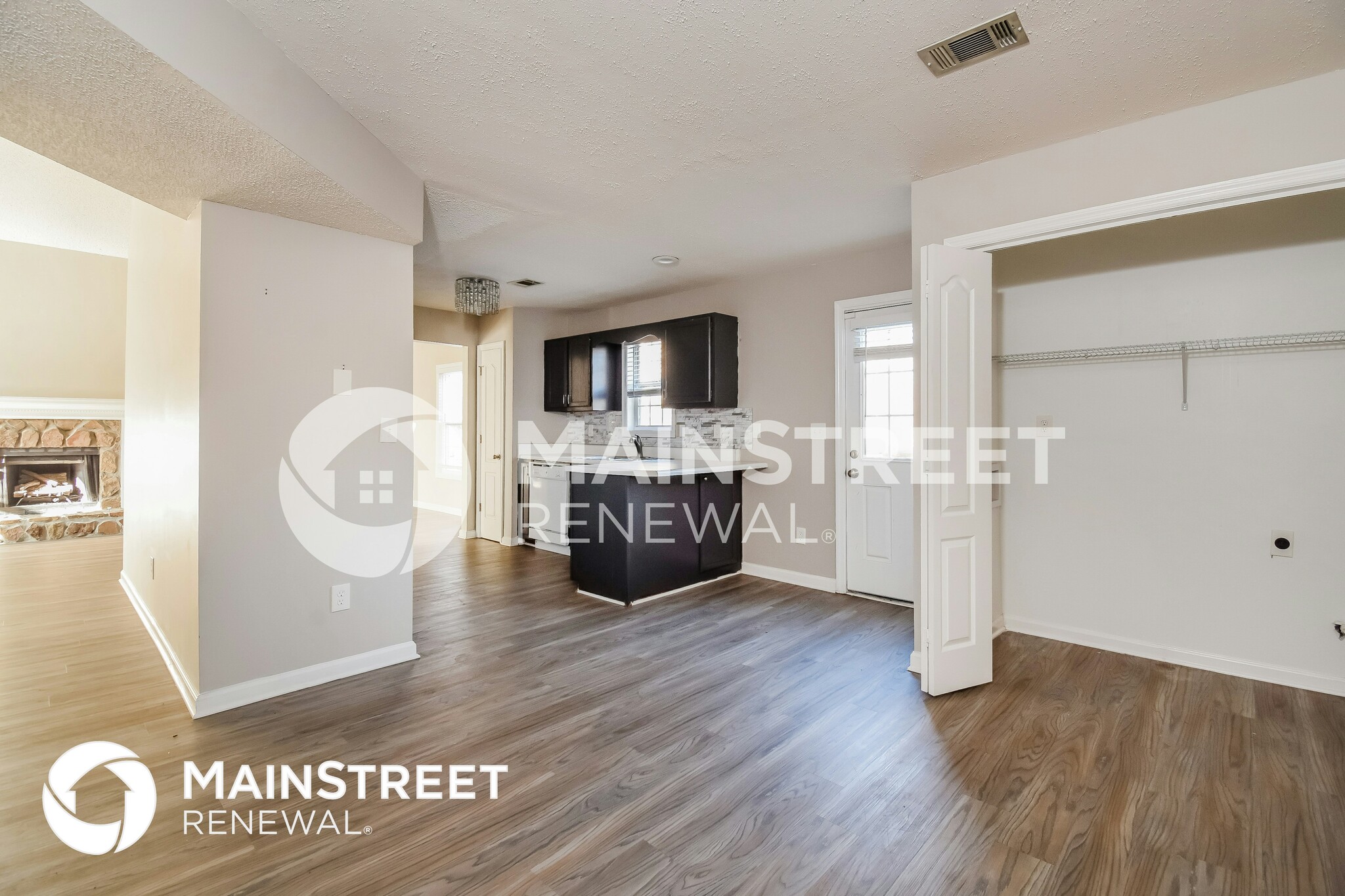 Building Photo - 2872 Betula Dr