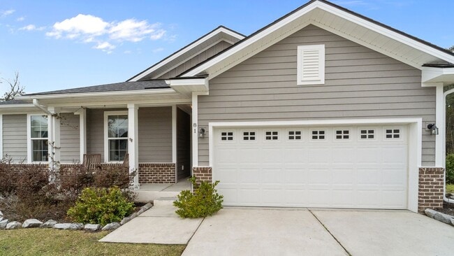 Building Photo - Spacious 6-Bedroom Waterfront Home in Richmond Hill, GA