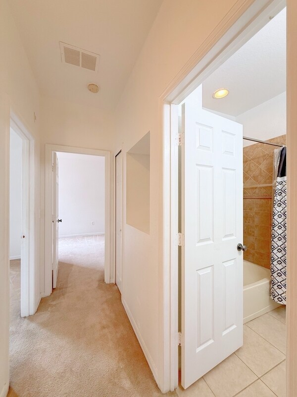 Building Photo - 4207 Via Piedra Cir