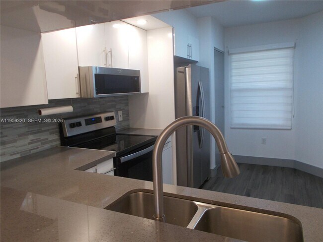 Building Photo - 701 SW 141st Ave