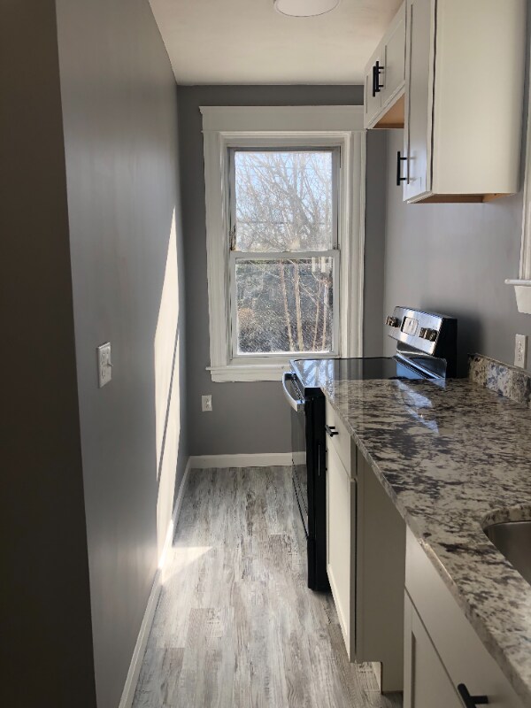 Building Photo - 36 Cliffdale Ave