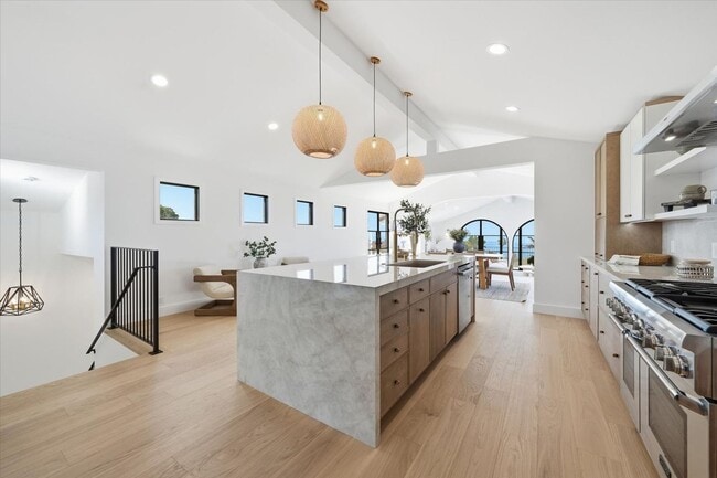 Building Photo - Completely Remodeled, Custom 4BR3.5BA Hilltop Home w/ Incredible Panoramic Ocean/Whitewater/Coast...