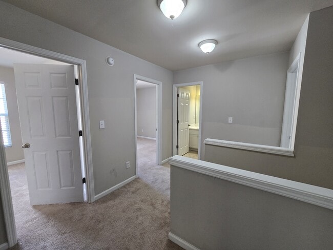 Building Photo - 5030 Reservoir Rd