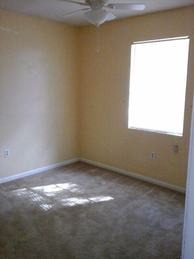 Building Photo - 209 Herty Ln
