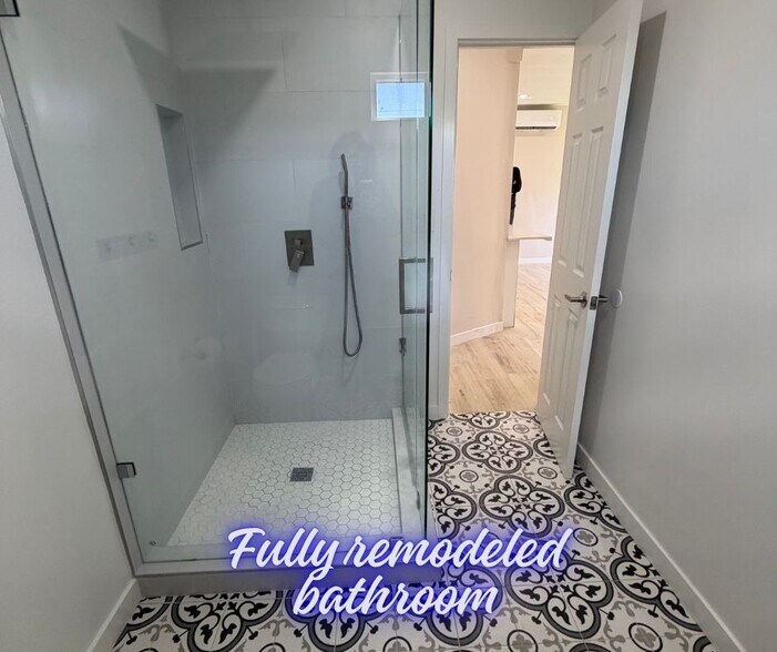 Building Photo - 1517 Idaho Ave