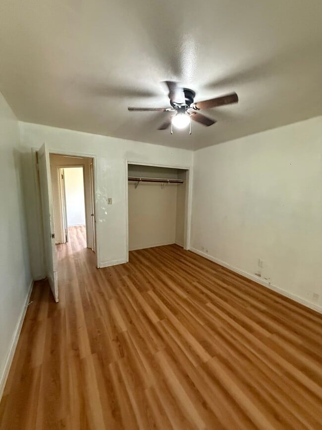 Building Photo - updated 2 bedroom duplex