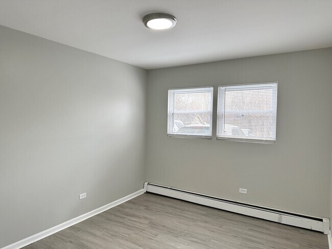 Building Photo - 8635 84th Ct