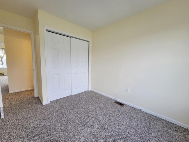 Building Photo - 1 Jodhpur Ct