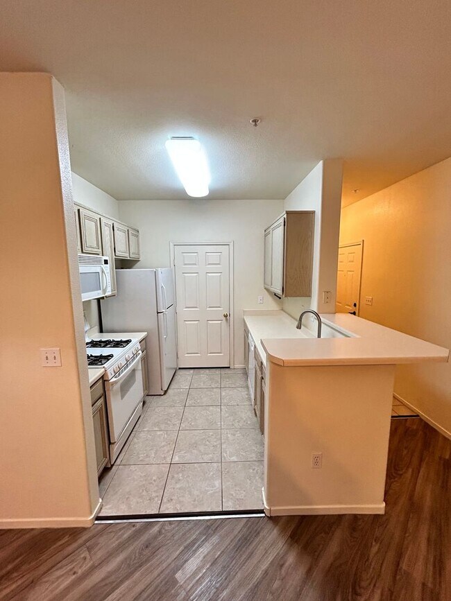 Building Photo - 7143 S Durango Dr