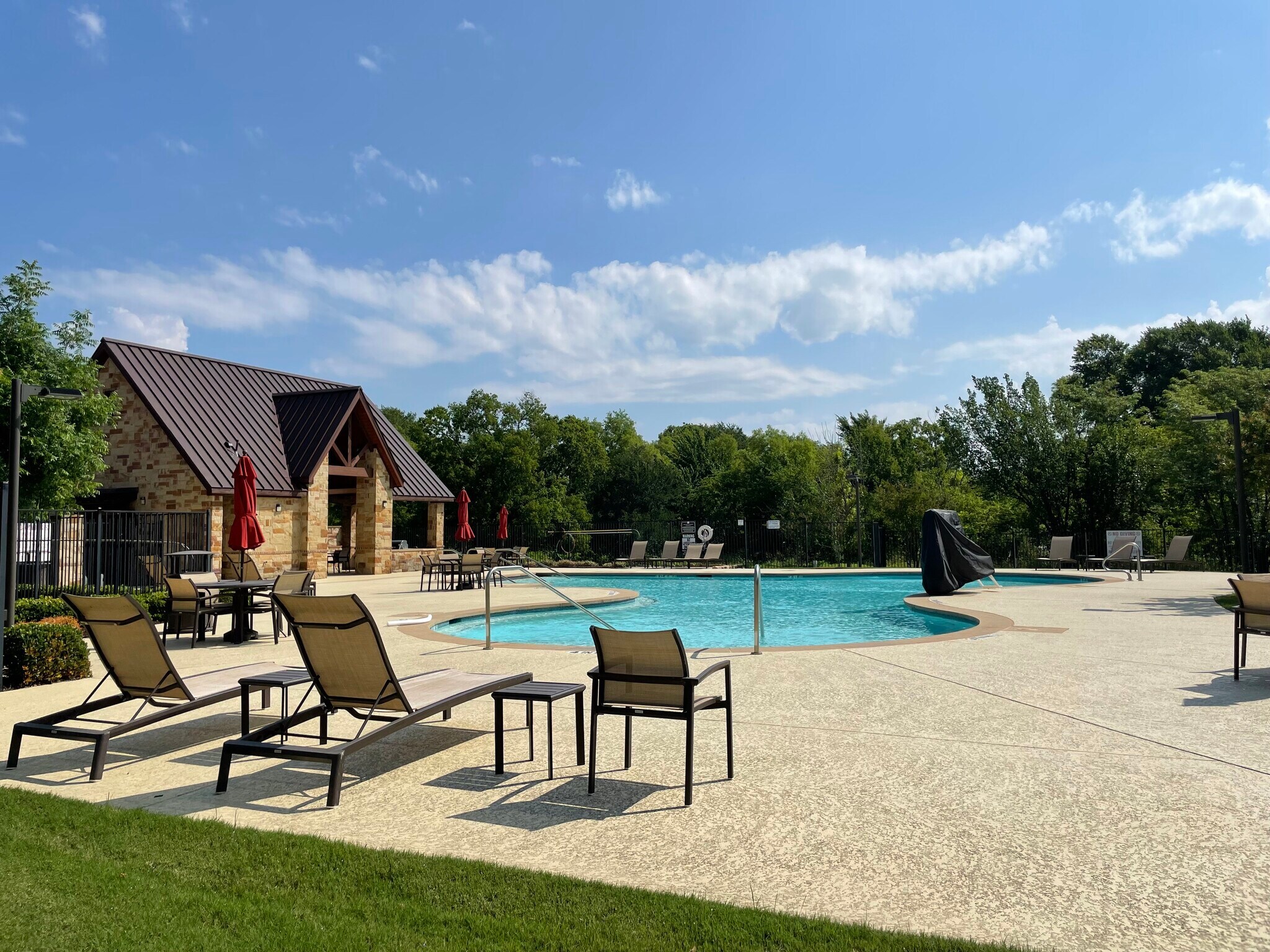 Building Photo - 5821 Liberty Hill Dr