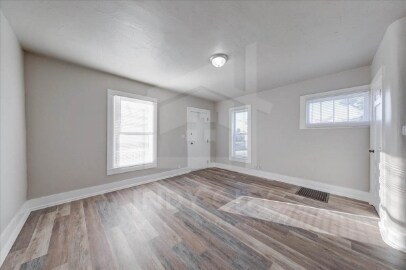 Building Photo - 622 N Mulberry St