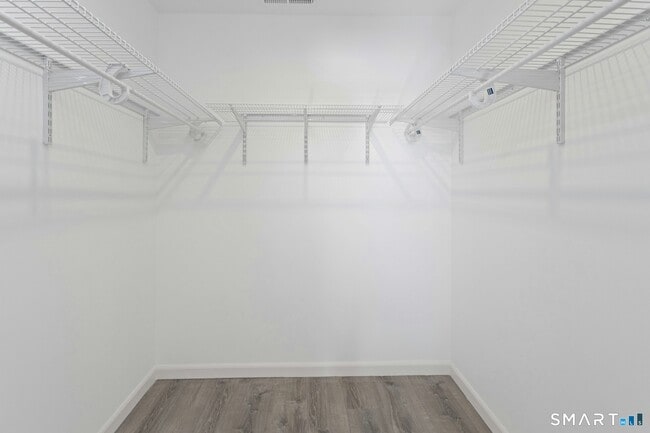 Building Photo - 377 Hope St