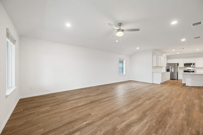 Building Photo - 3085 Emerald Ocean Dr
