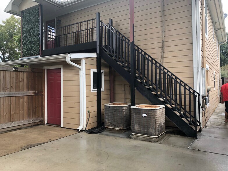 Building Photo - 4110 Huey St