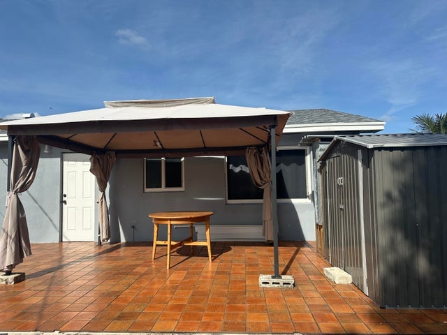 Building Photo - 1092 Florence Rd