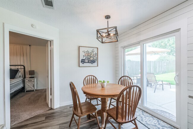 Building Photo - 1538 Park Meadow Dr