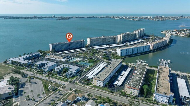 Building Photo - 5900 Shore Blvd S