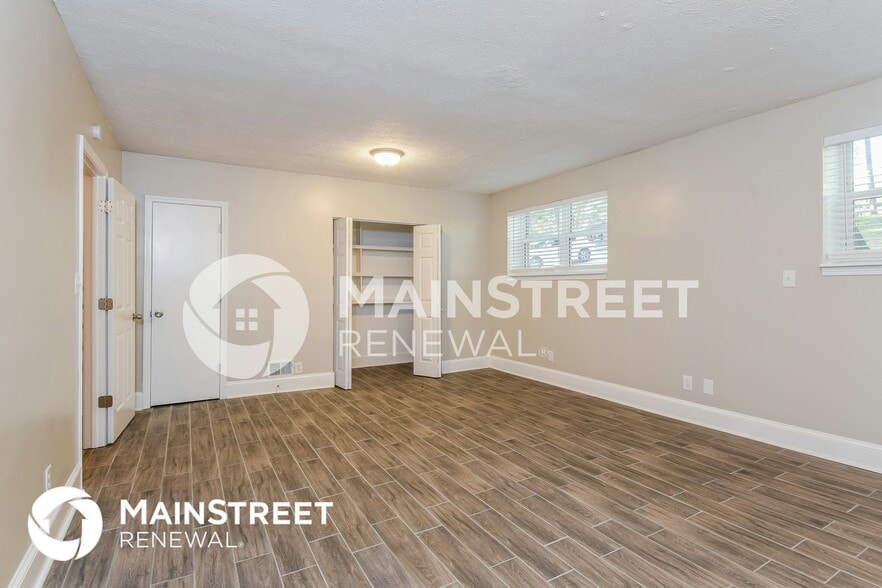 Building Photo - 6265 E Shore Cir