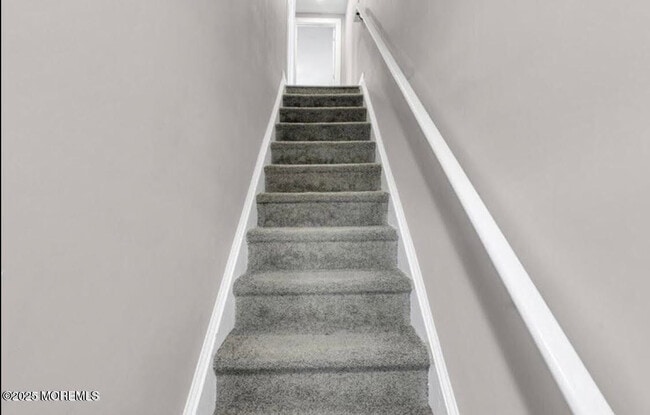 Building Photo - 700 Fifth Ave