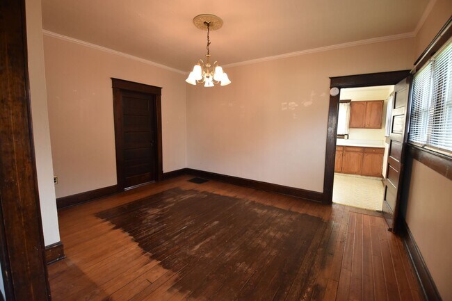 Building Photo - Two Bedroom House in Knightstown