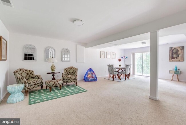Building Photo - 9815 Wintercress Ct
