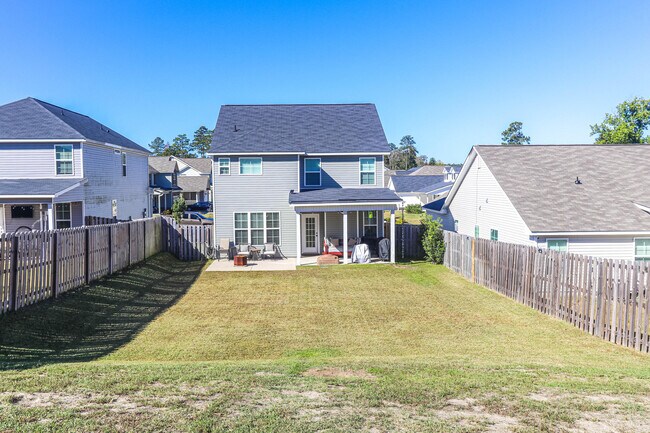 Building Photo - 550 Jensen Ln