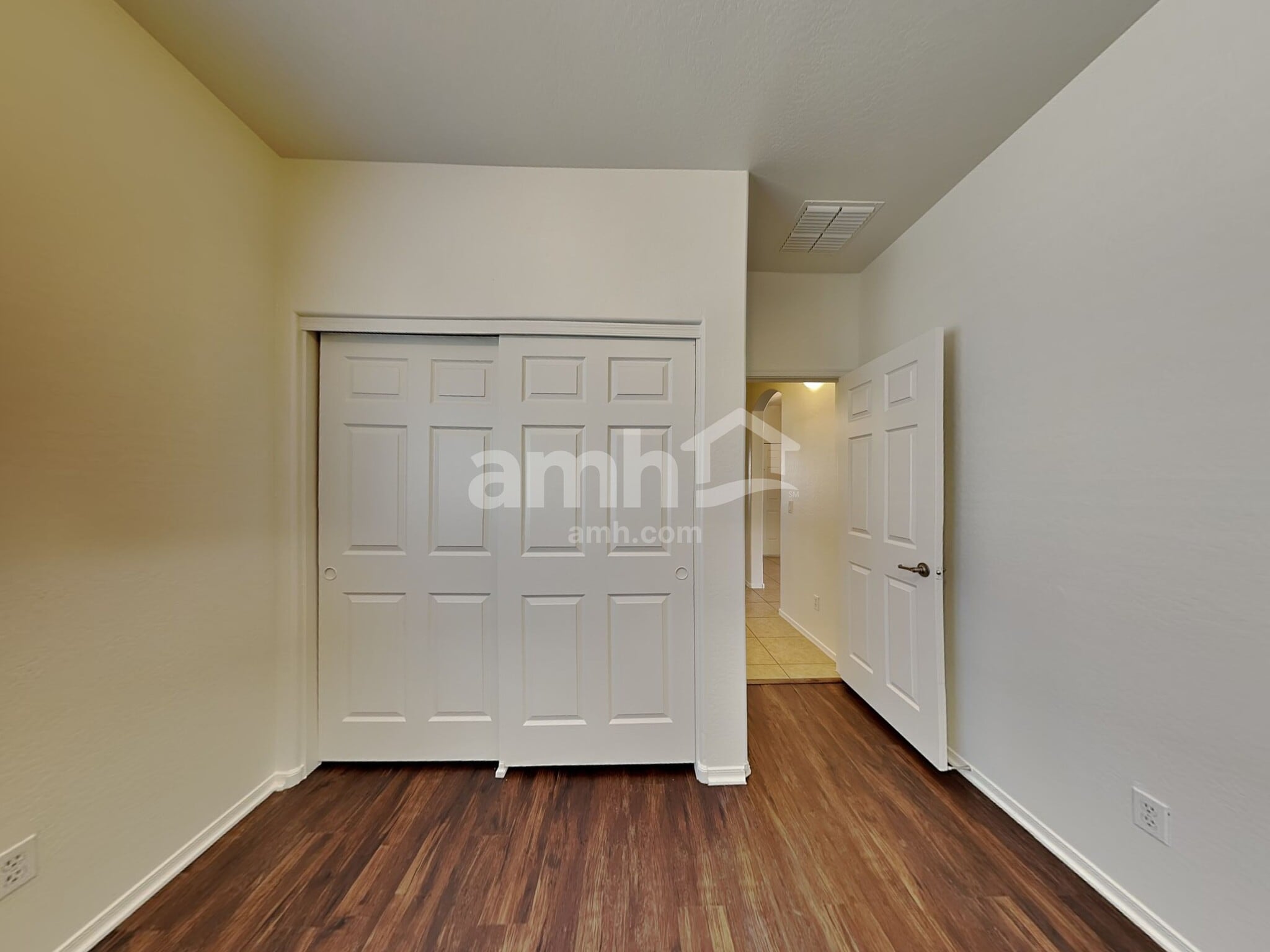 Building Photo - 10121 W Luxton Ln